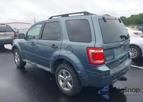 2010 Ford Escape Xlt from USA, damaged, VIN 1FMCU0DG9AKB08403